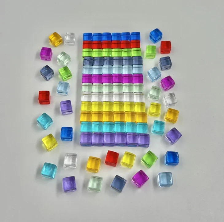 100 pièces Cube coloré cristal - Board Game Root avis et prix